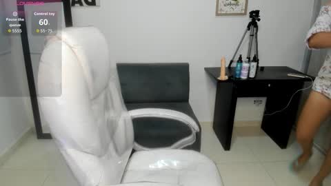 Snapshot of aiilyn_dss18 chatting on 18, 9, 2025 Ailyn online show from 18, 9, 2025