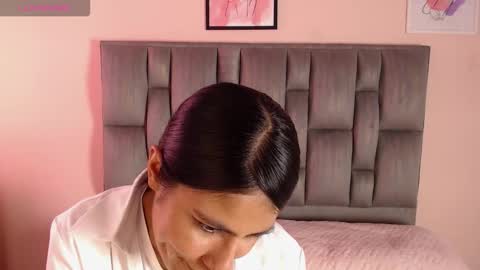 Snapshot of aiilynn_1 chatting on 14, 10, 2025 Ailyn online show from 14, 10, 2025