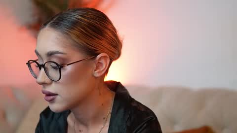 Snapshot of aileenaxa chatting on 22, 10, 2025 Aileen online show from 22, 10, 2025