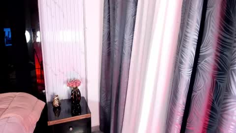 Ailyn Blaze online show from 20, 4, 2026