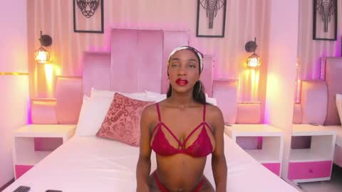 Snapshot of ailynstonn chatting on 29, 4, 2026 Aylin Stonn online show from 29, 4, 2026