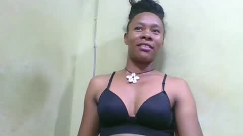 Snapshot of aimee982179 chatting on 18, 4, 2026 aimee982179 online show from 18, 4, 2026