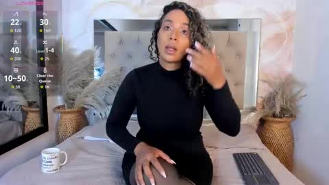 Snapshot of ainaah_ chatting on 21, 11, 2025 Ainaah online show from 21, 11, 2025