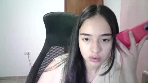 Snapshot of aineangeel chatting on 14, 10, 2025 AINE online show from 14, 10, 2025