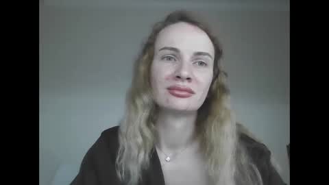 Snapshot of ainyrvixxen chatting on 18, 5, 2026 AinyrVixxen online show from 18, 5, 2026