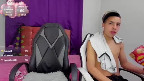 aisha_berry online show from 30, 9, 2025