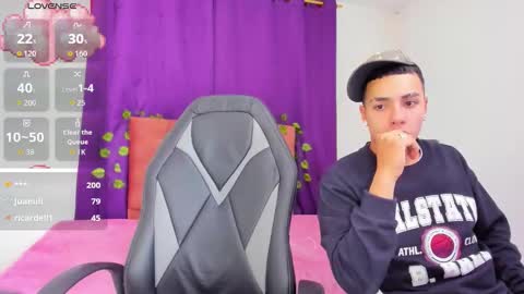 aisha_berry online show from 6, 10, 2025