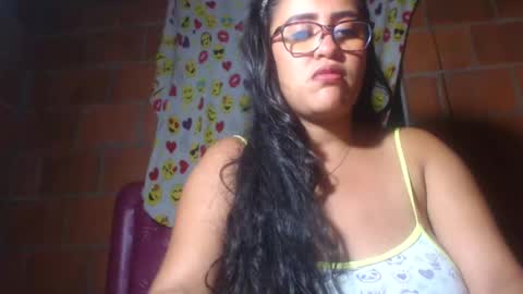Snapshot of aisha_koswell3 chatting on 2, 3, 2025 aisha koswell3 online show from 2, 3, 2025