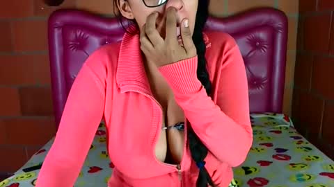 Snapshot of aisha_koswell3 chatting on 9, 10, 2025 aisha koswell3 online show from 9, 10, 2025