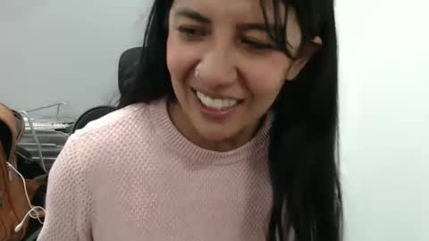 Snapshot of aisha_latina chatting on 11, 3, 2025 Katie online show from 11, 3, 2025