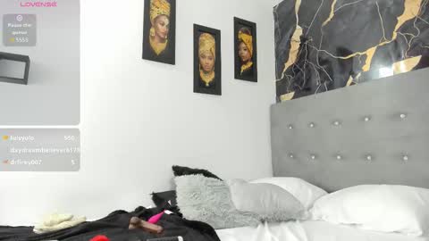 Snapshot of aisha_saleh chatting on 31, 10, 2025 Aisha online show from 31, 10, 2025