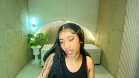 Snapshot of aishaa_r chatting on 12, 4, 2026 Aishaa r online show from 12, 4, 2026