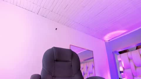 Snapshot of aishakassandra chatting on 12, 3, 2025 KASSANDRA online show from 12, 3, 2025