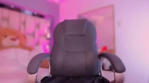 Snapshot of aishakassandra chatting on 30, 10, 2025 KASSANDRA online show from 30, 10, 2025