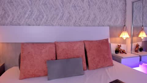 Aisha online show from 6, 3, 2025