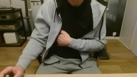 Snapshot of aixcited chatting on 8, 3, 2026 aixcited online show from 8, 3, 2026