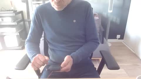 Snapshot of aixcited chatting on 10, 4, 2026 aixcited online show from 10, 4, 2026