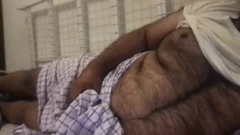 Snapshot of ajeeb_najeeb chatting on 9, 1, 2026 BigHairyGuy online show from 9, 1, 2026