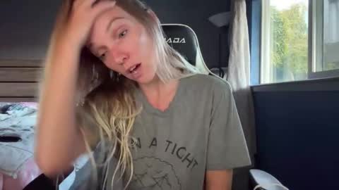 AJ online show from 4, 4, 2026