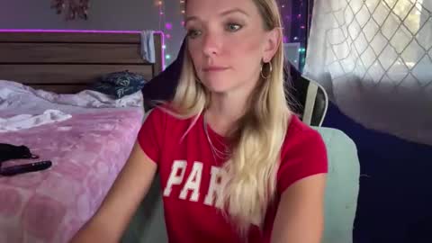 Snapshot of ajmiller25 chatting on 17, 5, 2026 AJ online show from 17, 5, 2026