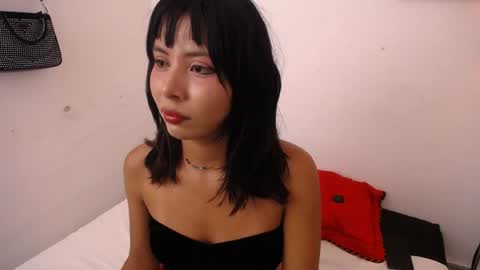 A K A N E  U W U online show from 31, 5, 2026
