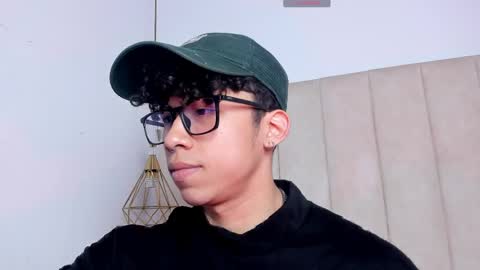 akazaboy online show from 17, 4, 2026