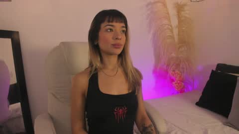 Snapshot of akemi__ chatting on 1, 4, 2026 Abby Angel online show from 1, 4, 2026
