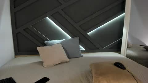 Snapshot of akemi__ chatting on 12, 4, 2026 Abby Angel online show from 12, 4, 2026