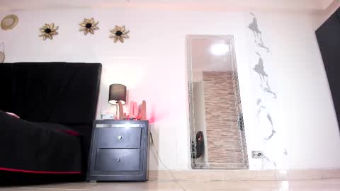 Akemi online show from 12, 3, 2025