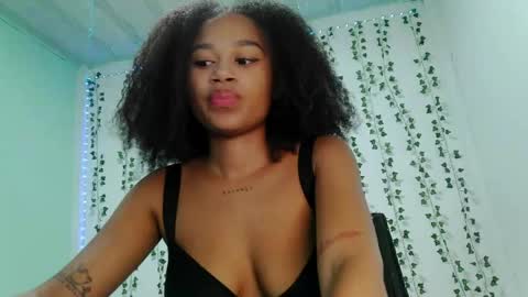 akemy_saunderz online show from 24, 5, 2026
