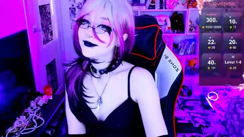 Snapshot of aki__ra chatting on 21, 4, 2026 Aki online show from 21, 4, 2026