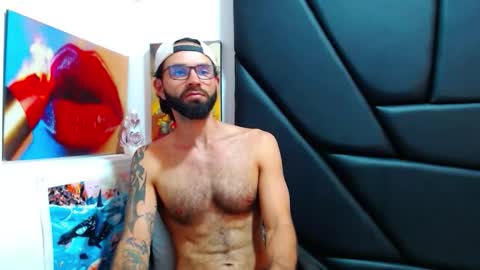 Snapshot of akiles_r chatting on 3, 3, 2026 akiles online show from 3, 3, 2026