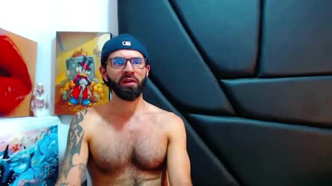 Snapshot of akiles_r chatting on 22, 4, 2026 akiles online show from 22, 4, 2026