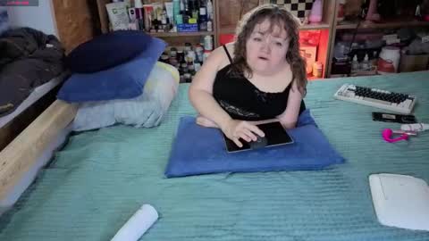 Snapshot of akindmodel chatting on 29, 11, 2025 Natalie online show from 29, 11, 2025