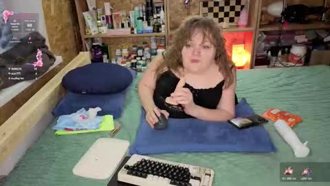 Snapshot of akindmodel chatting on 14, 12, 2025 Natalie online show from 14, 12, 2025