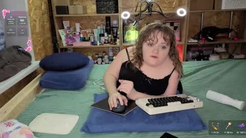 Snapshot of akindmodel chatting on 20, 12, 2025 Natalie online show from 20, 12, 2025