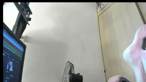 Snapshot of alahia66 chatting on 7, 5, 2026 alahia66 online show from 7, 5, 2026