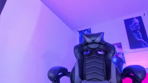 Alahia Rodriguez online show from 13, 1, 2025