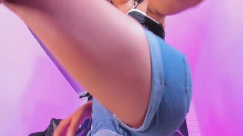 Alahia Rodriguez online show from 26, 9, 2025