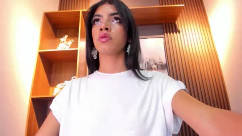 Snapshot of alahia__rodriguez chatting on 8, 1, 2026 Alahia Rodriguez online show from 8, 1, 2026