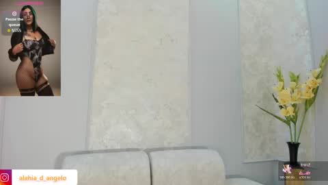 Snapshot of alahia_dangelo_ chatting on 15, 5, 2026 ALAHIA online show from 15, 5, 2026
