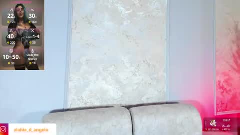 Snapshot of alahia_dangelo_ chatting on 18, 6, 2026 ALAHIA online show from 18, 6, 2026