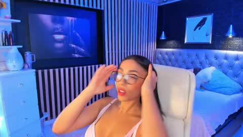 Alaia Alegria online show from 15, 11, 2025