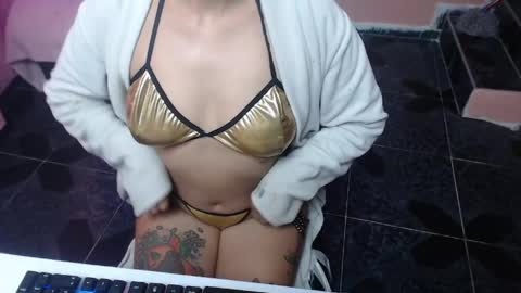 Snapshot of alaia_blue1 chatting on 18, 3, 2026 alaia_blue1 online show from 18, 3, 2026