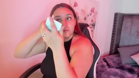 Alaia Carter online show from 11, 11, 2025