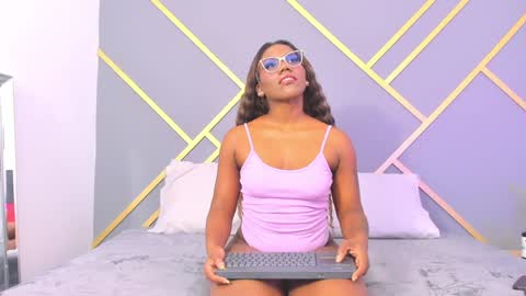 Snapshot of alaia_colins chatting on 27, 1, 2025 alaia_colins online show from 27, 1, 2025