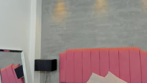 Snapshot of alaia_colins chatting on 20, 11, 2025 alaia_colins online show from 20, 11, 2025