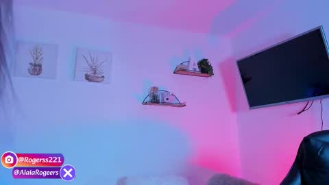 Snapshot of alaiarogerss chatting on 18, 3, 2026 online show from 18, 3, 2026