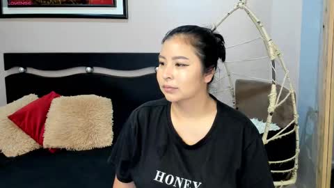 Snapshot of alaiasmile_ chatting on 2, 3, 2025 online show from 2, 3, 2025