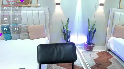 Snapshot of alaiasmile_ chatting on 24, 11, 2025 online show from 24, 11, 2025